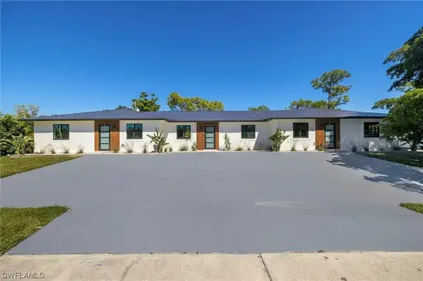 Naples Triplex