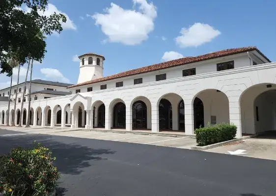 Commercial property in Fort Myers, FL