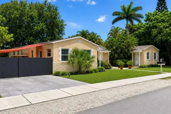 Miami Fourplex