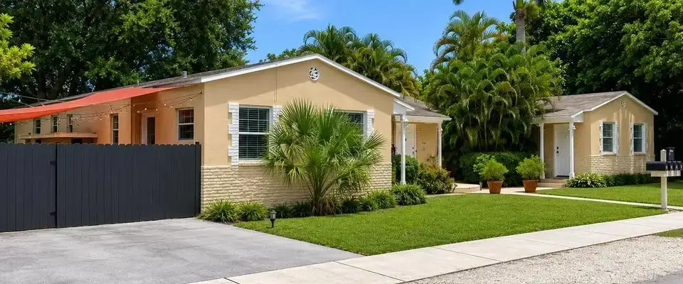 Fourplex in Miami