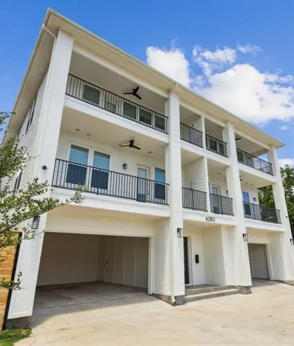 Dallas 5+ unit building