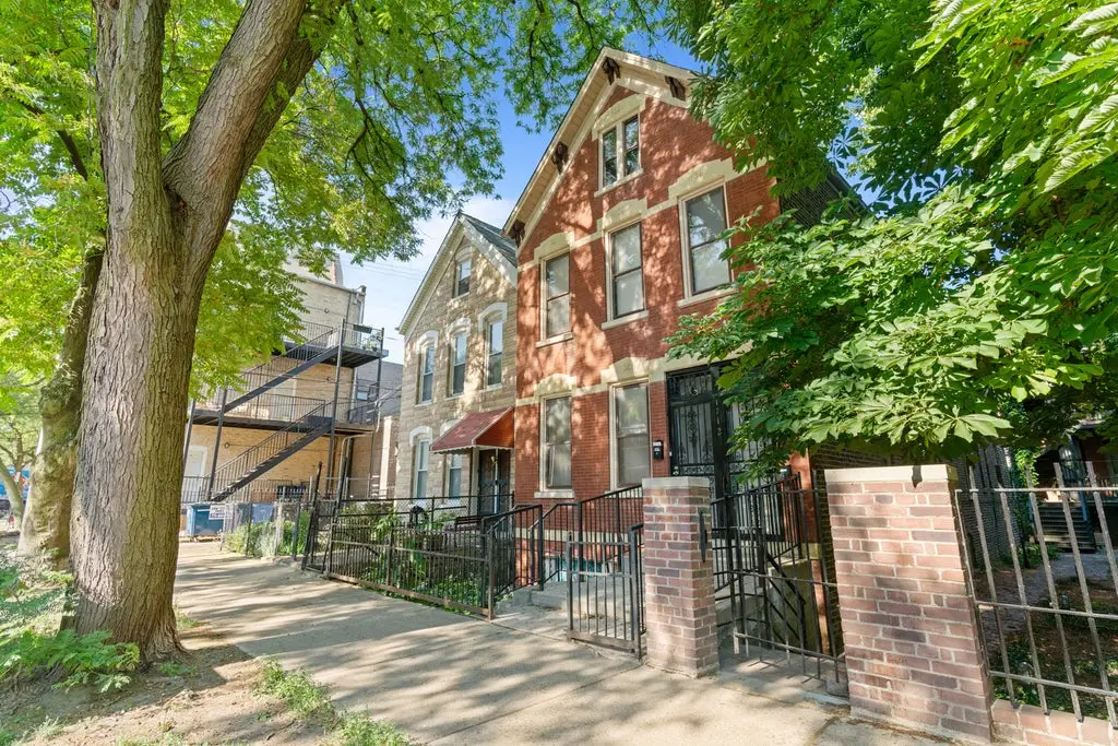 North Side Chicago Duplex